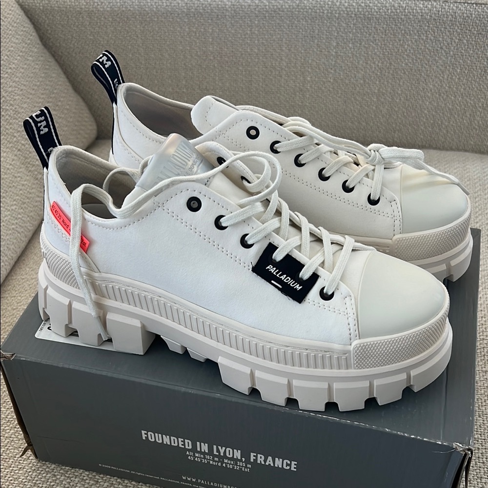 Revolt Lo Textile Sneakers